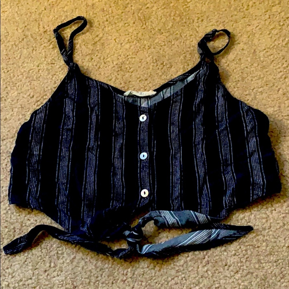 cropped tied up button down